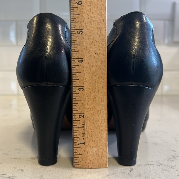 Clark’s Artisan short boots size 8.5 - Picture 6 of 7